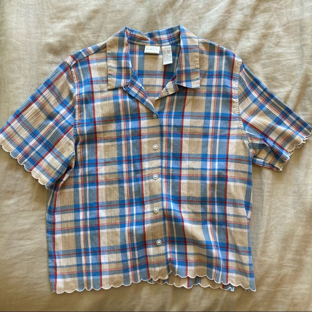Koret plaid scallop edge button up